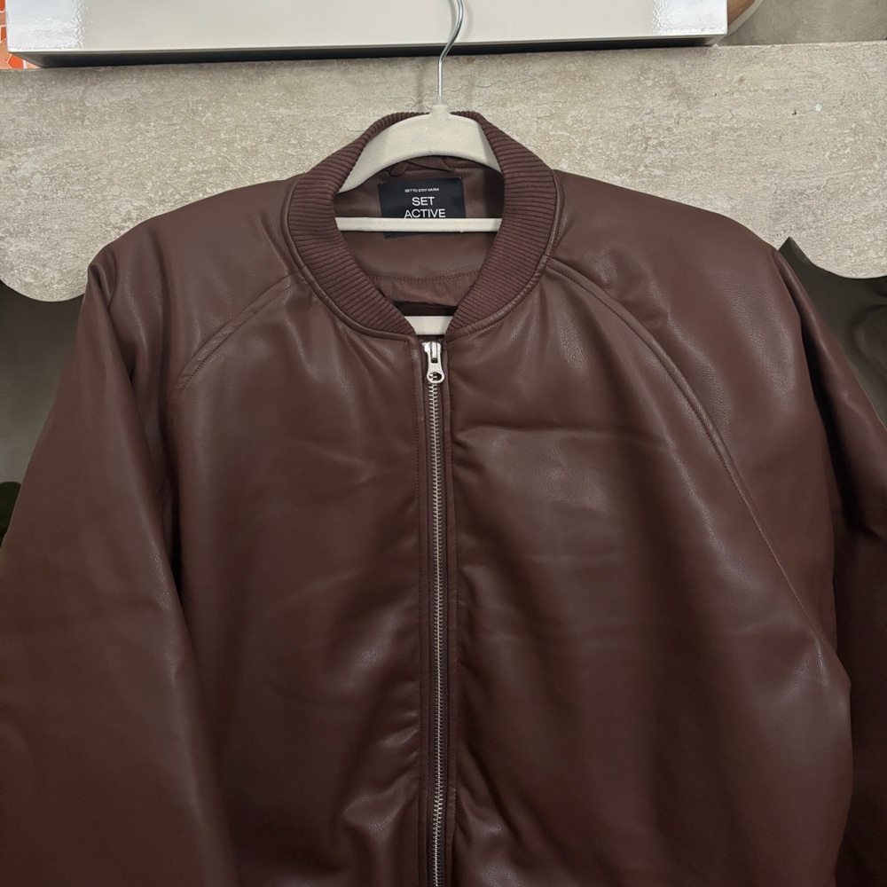 Set Active Brown Bomber Jacket, Medium - image 1